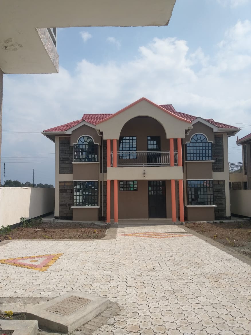 4 bedroom all ensuite with Dsq for sale in Lanet Nakuru