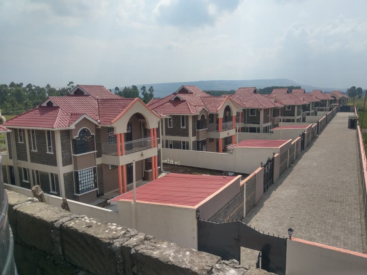 4 bedroom all ensuite with Dsq for sale in Lanet Nakuru