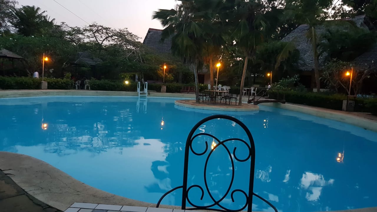 2 Acre for sale with Hotel in Kilifi North