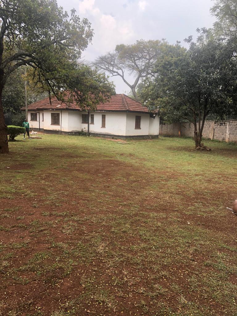 0.989 Acres prime plot for sale in Lavington Nairobi