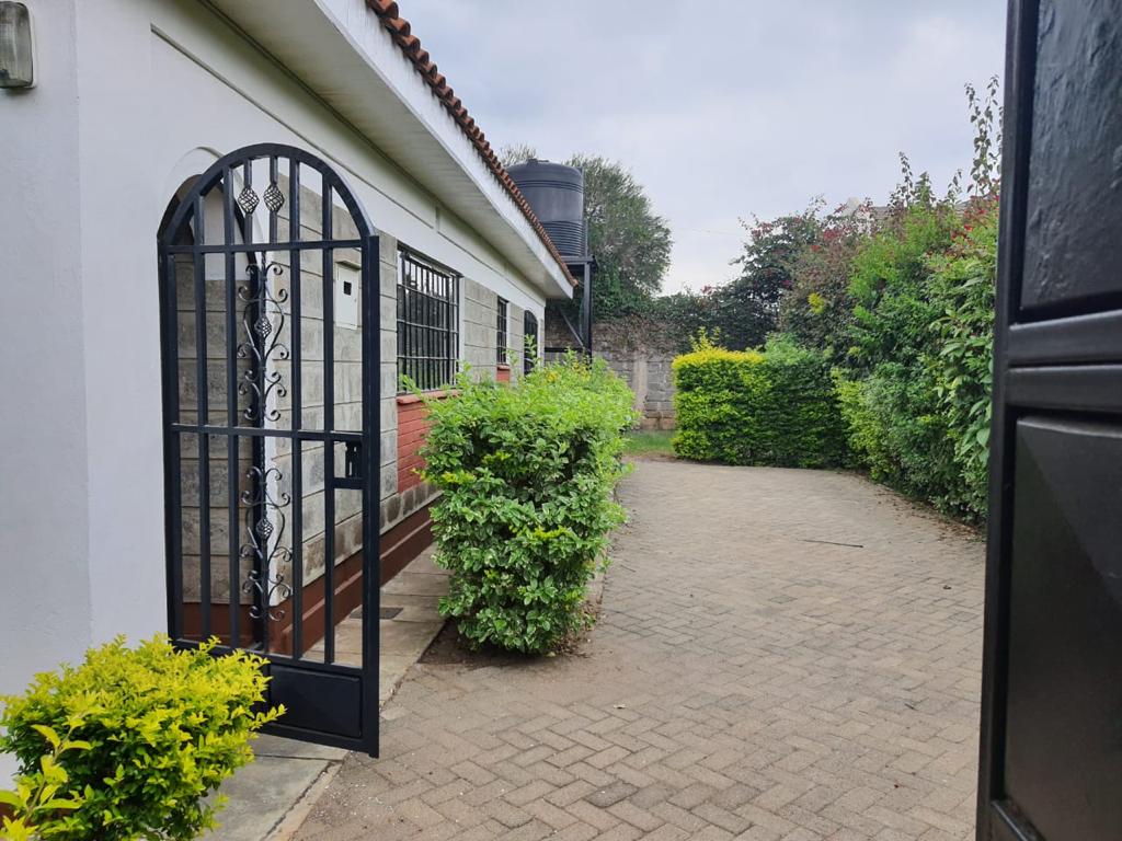3 bedroom bungalow for sale in syokimau