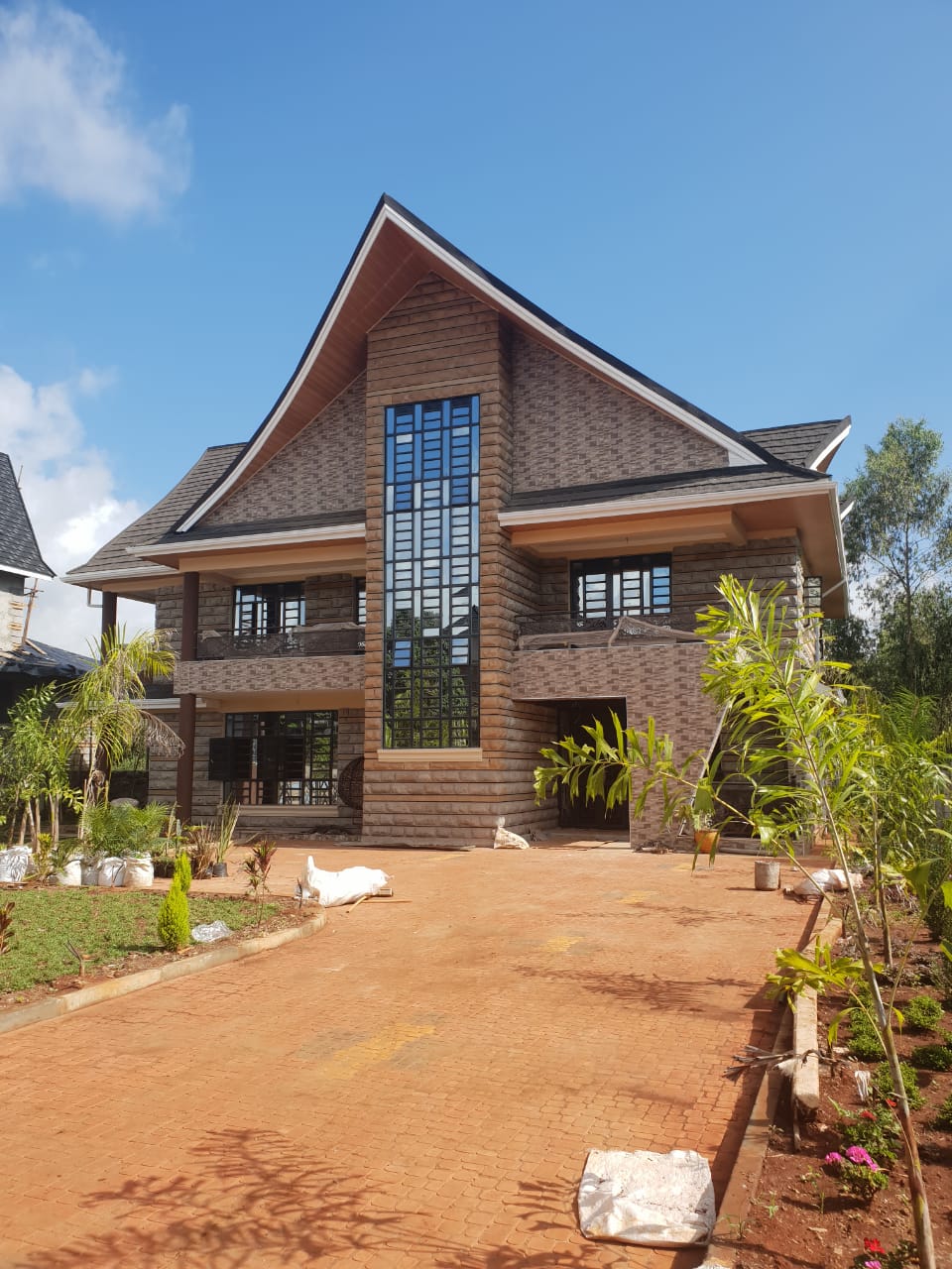 5 BEDROOMS NEW MANSIONATTE AT DAYKIO BUSTANI RUIRU