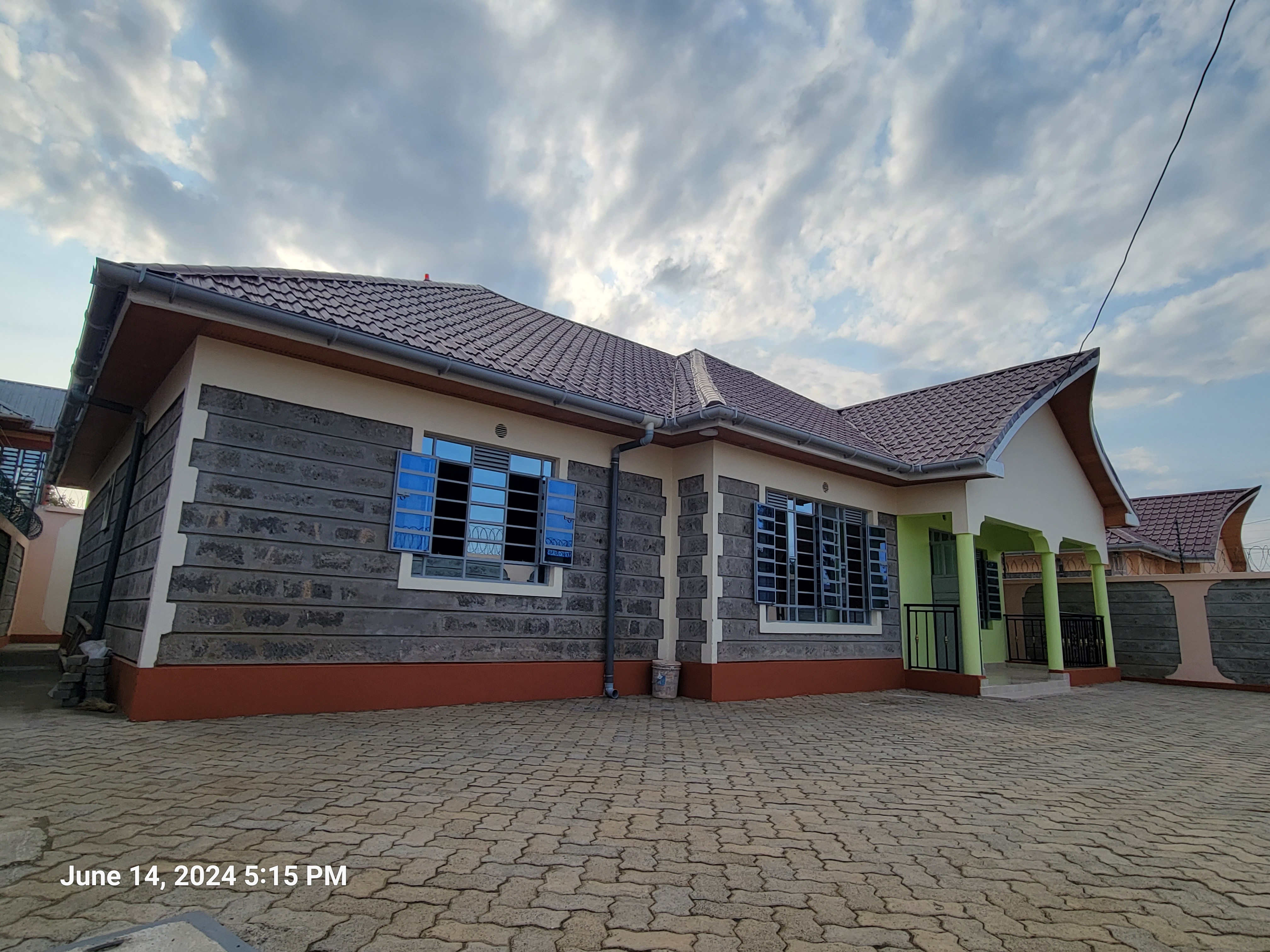 3bedrooms all ensuite bungalow for Sale in Ruiru Mugutha