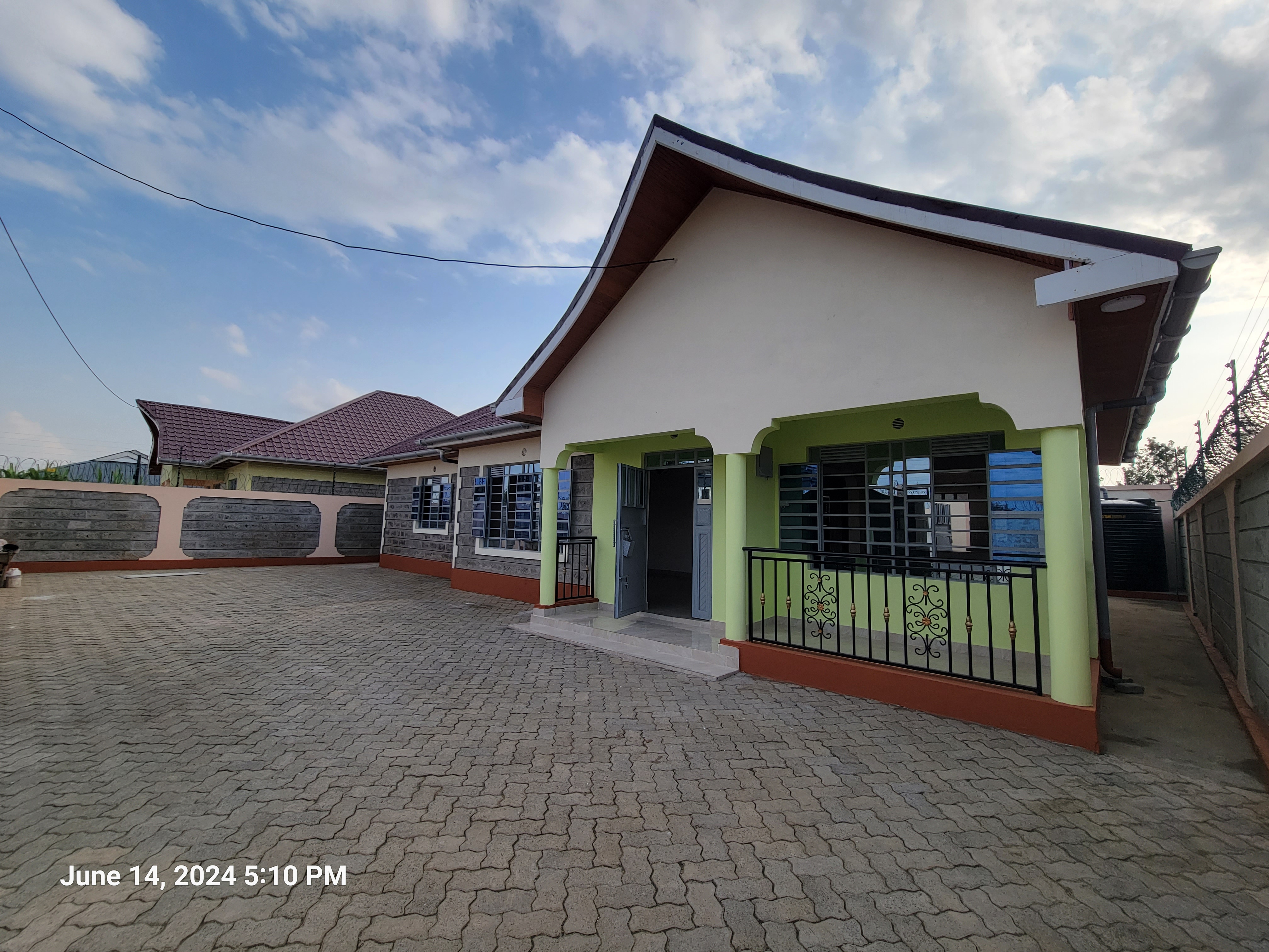 3bedrooms all ensuite bungalow for Sale in Ruiru Mugutha