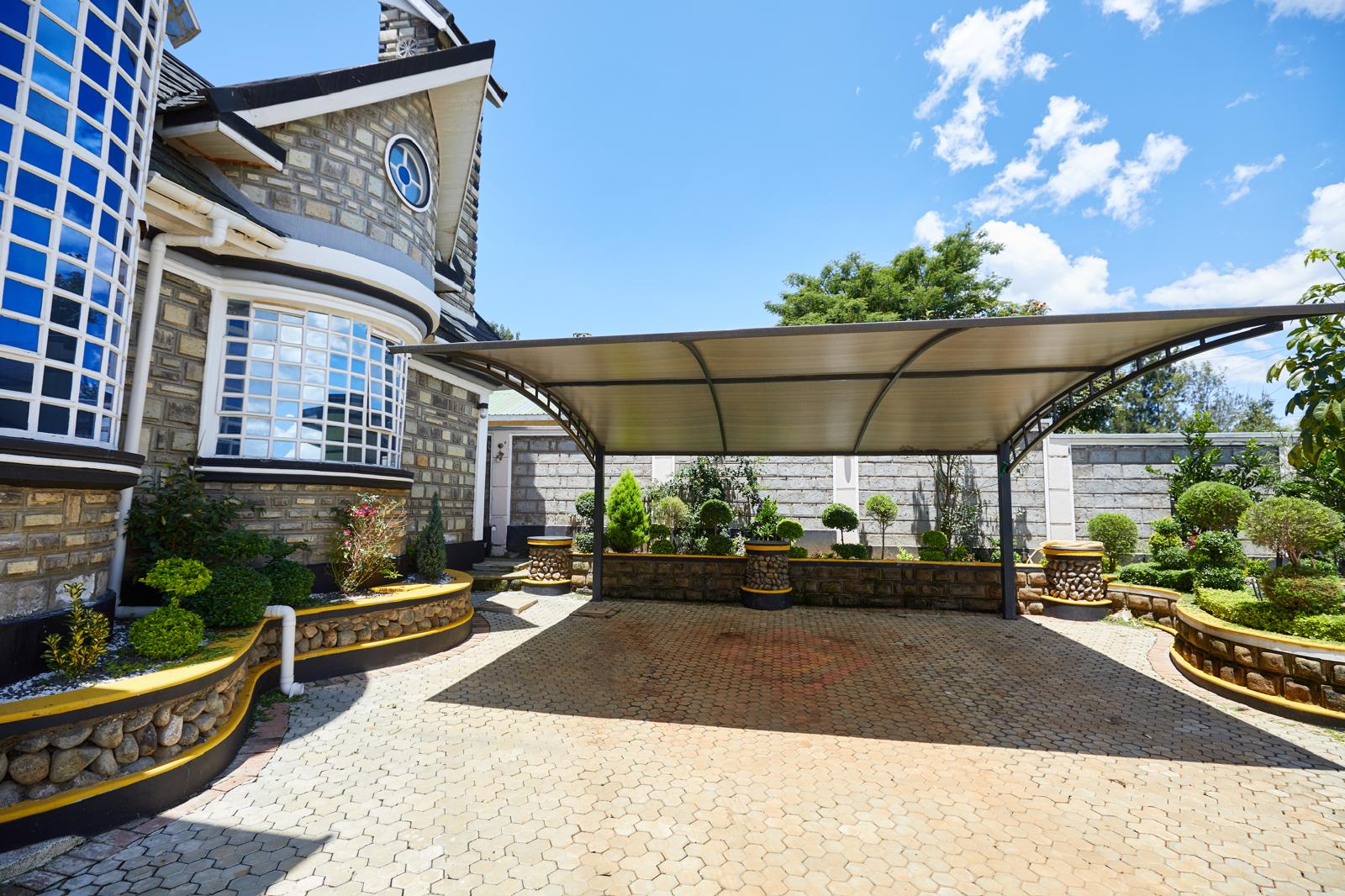For Sale: Elegant Fully-Furnished 8BR Mansion in Prime Hillside Estate, Eldoret