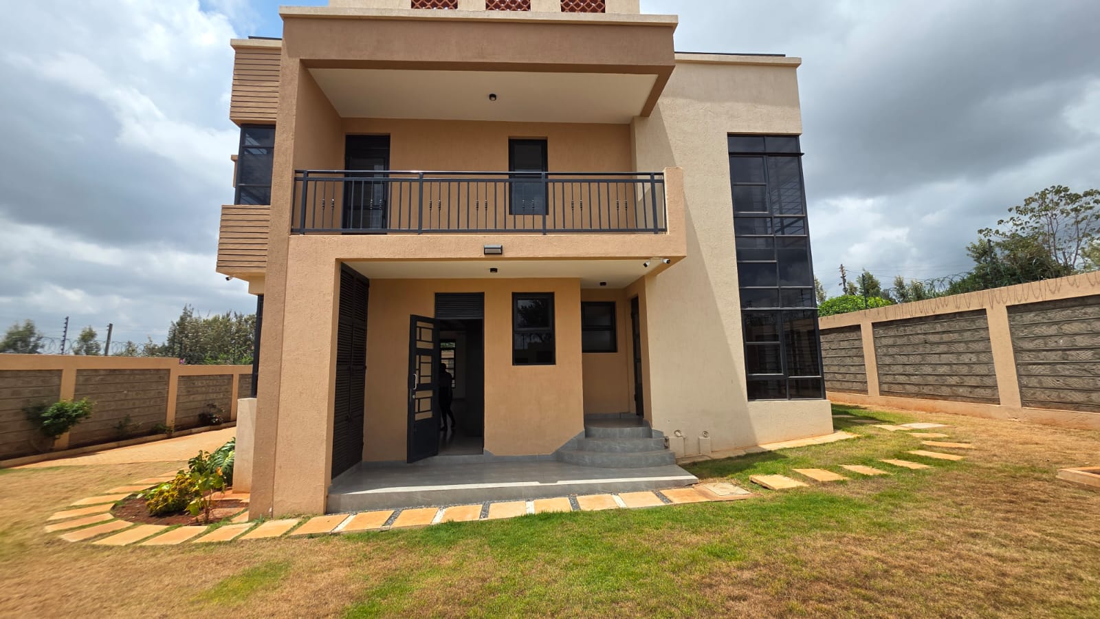 Elegant 4 Bedroom Maisonette + DSQ in Ruiru | KSh 26M