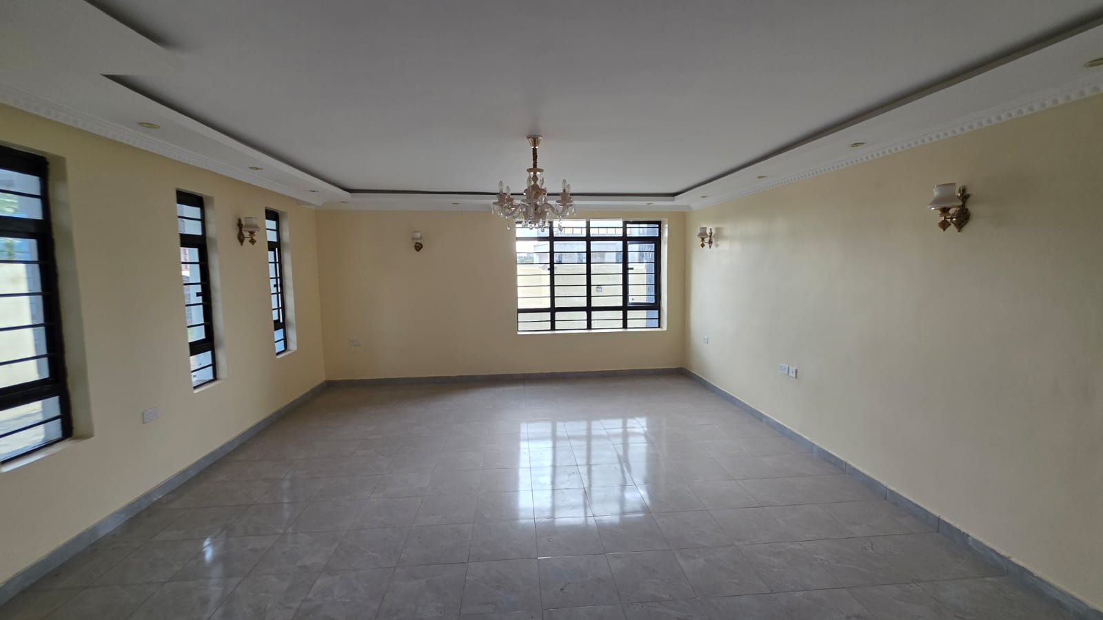 4 Bedroom Flat Roof Maisonettes in Kenyatta Road | KSh 20M